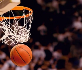 开云体育官网-上海队险胜开拓者，霍勒迪攻防转换核心