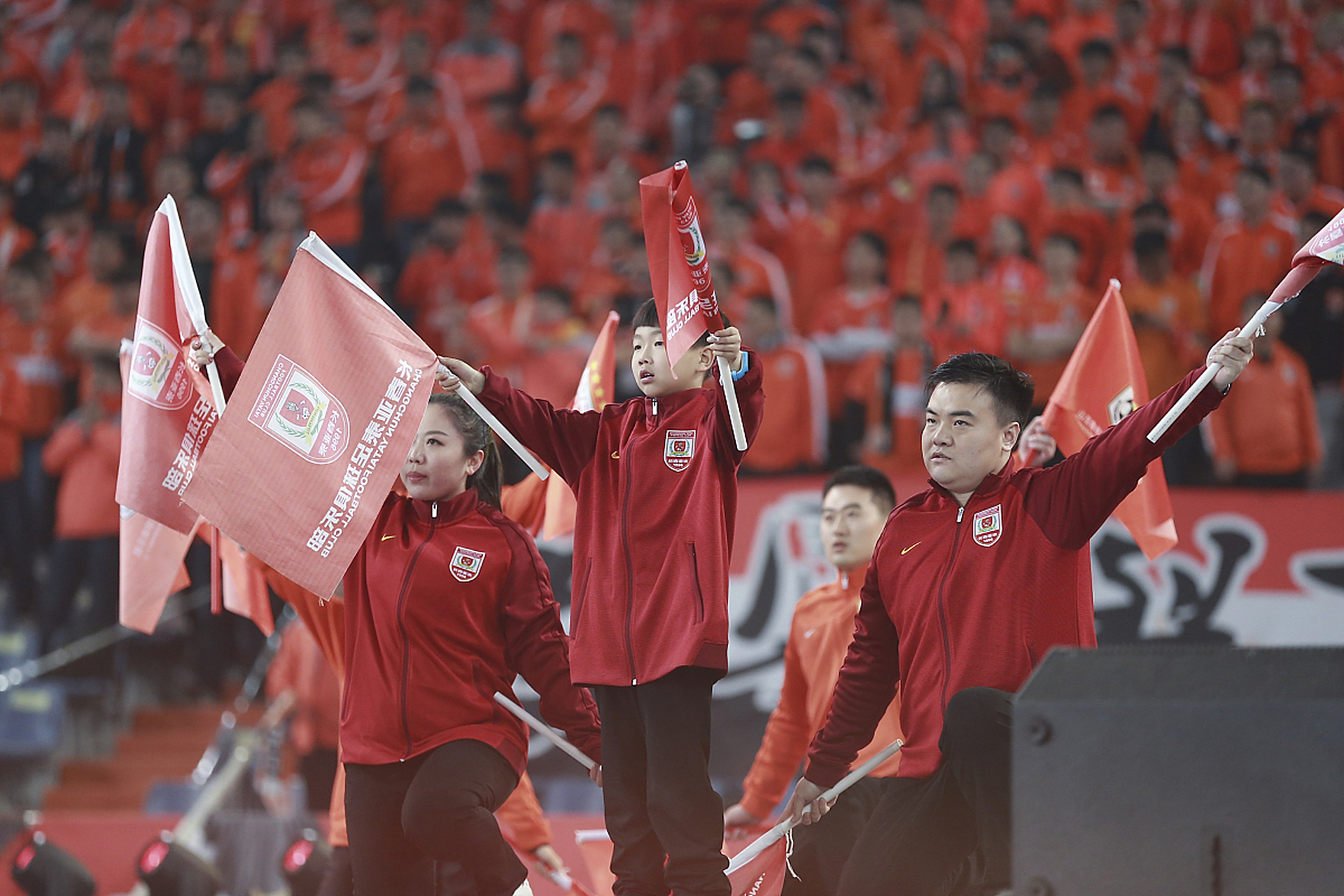 中超球队派队员出席线上公益活动