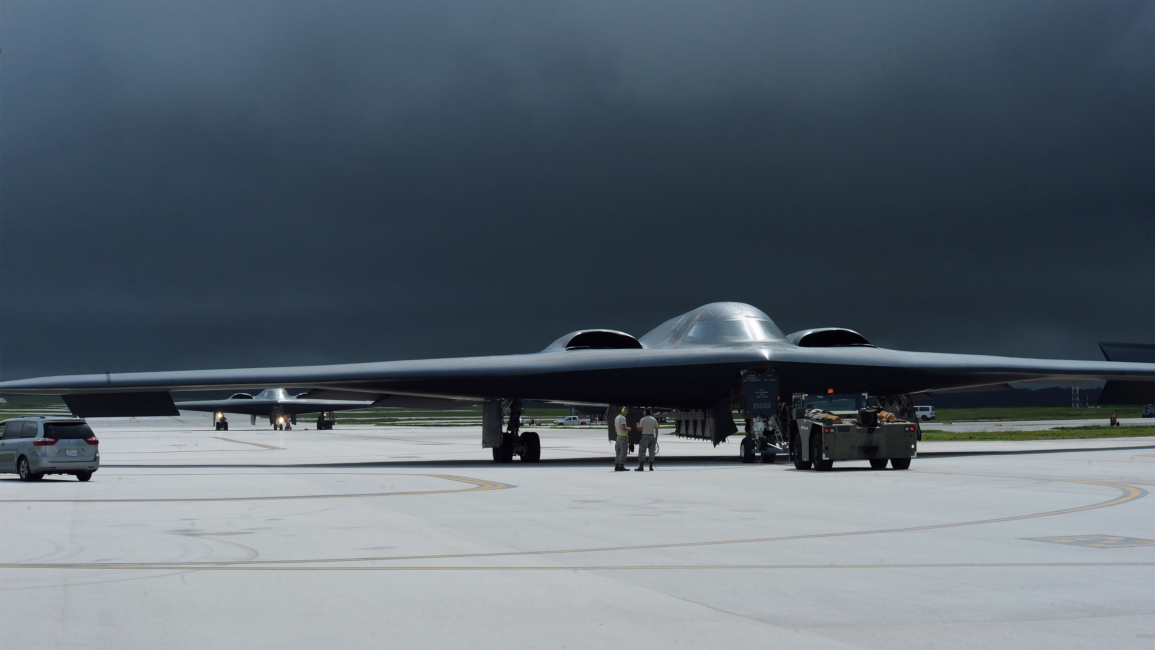 班凯罗的F1之夜，新赛季揭幕战中的节奏掌控艺术