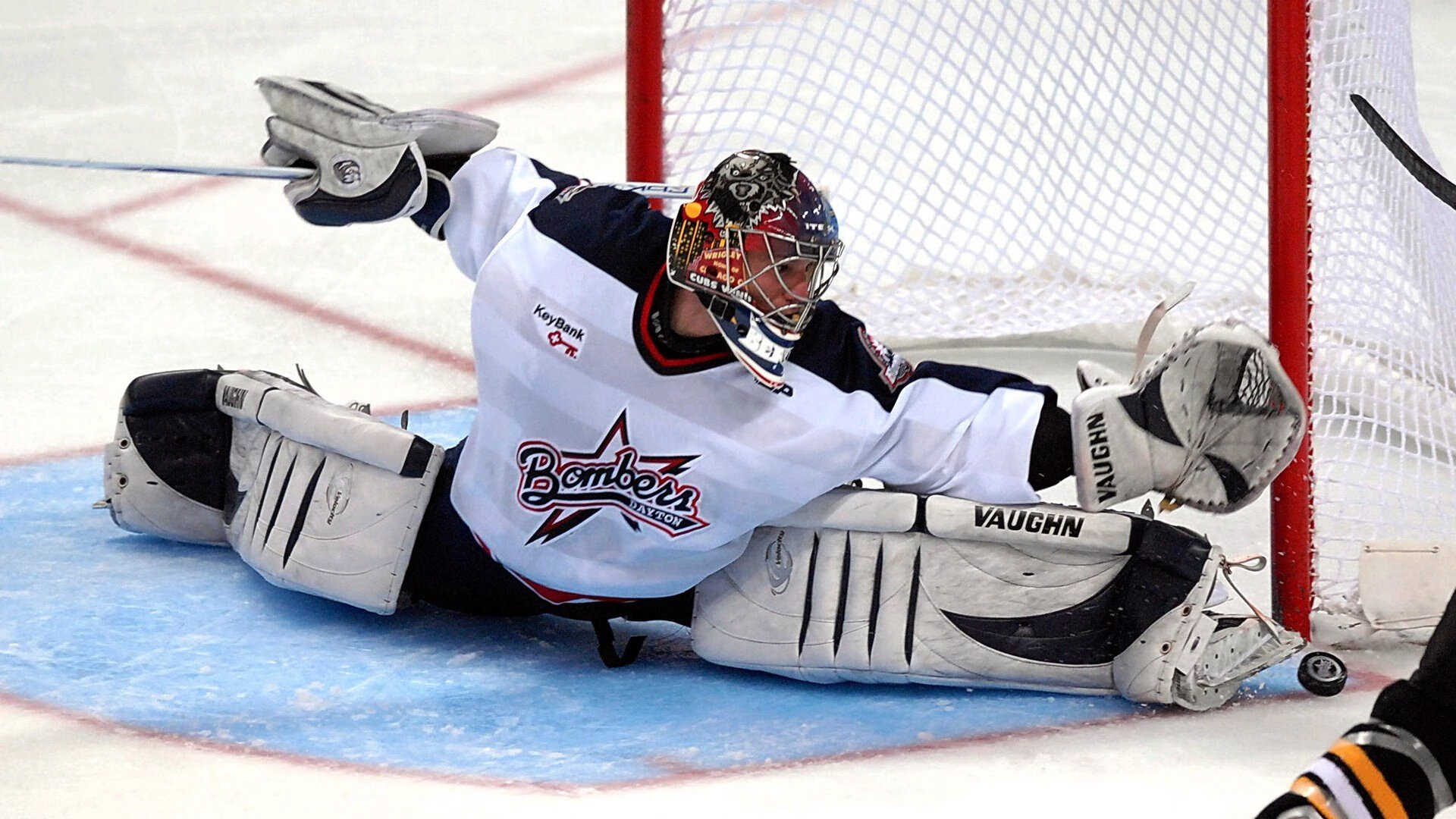 绝杀与刷新，体育的永恒魅力在瞬间与坚持中绽放